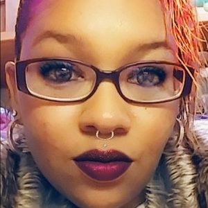 Meet your Posher, Shanora